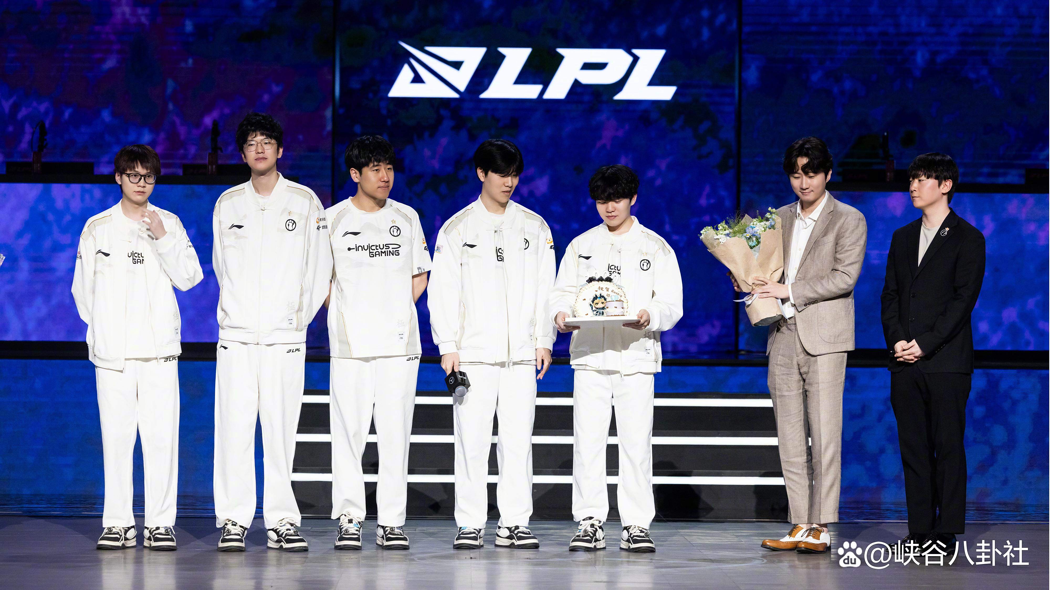 AYX-Rookie在塞尔维亚队比赛中爆冷，持续失利引发热议！热度持续攀升(塞尔维亚局势最新消息直播)