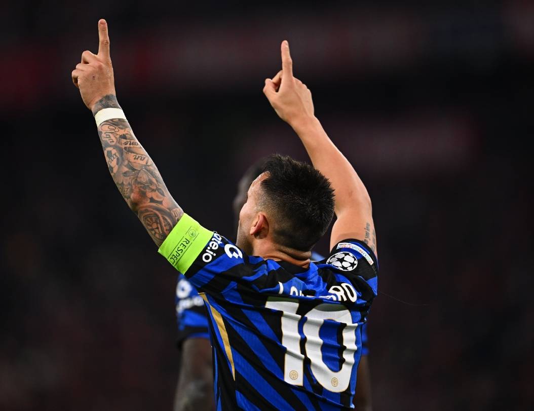 AYX- 阿扎伦卡晋级四强 