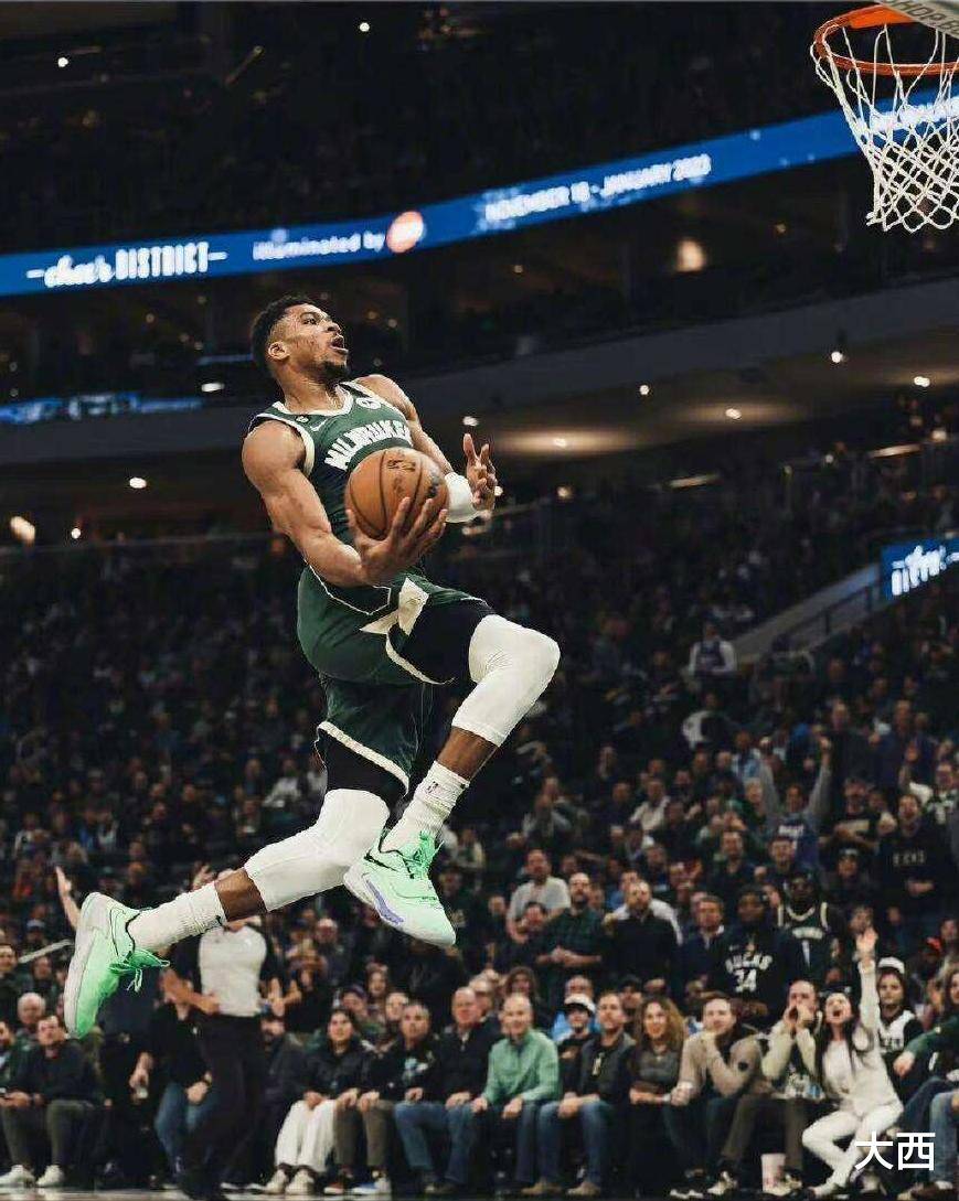 爱游戏-关于公牛不断突破！，字母哥连续十五场比赛得分超过夺冠全场沸腾不已的信息