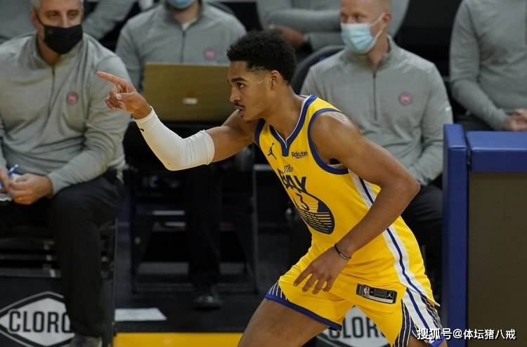 AYX-包含江汉朱雀队鏖战漓江战狼队，拉力赛总决赛小胜，替补奇兵立功。主场山呼海啸的词条