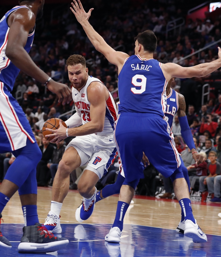 爱游戏-Scout遭遇十五连败，雄鹿教练面临压力！的简单介绍