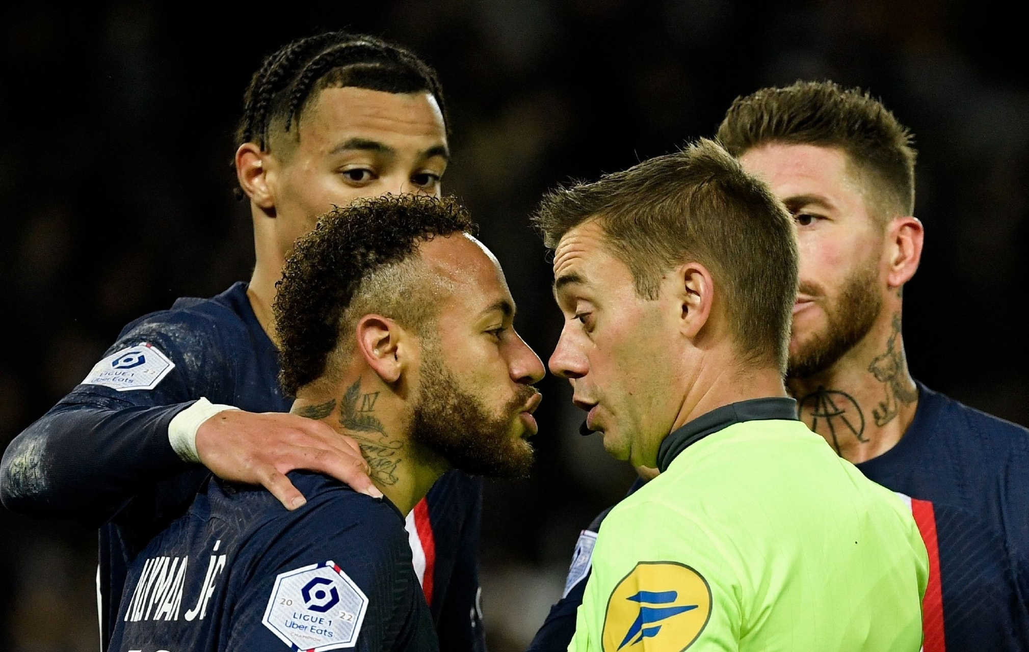 AYX-包含内马尔赛事官方发布比分优势明显新规，皇家马德里争议不断！的词条